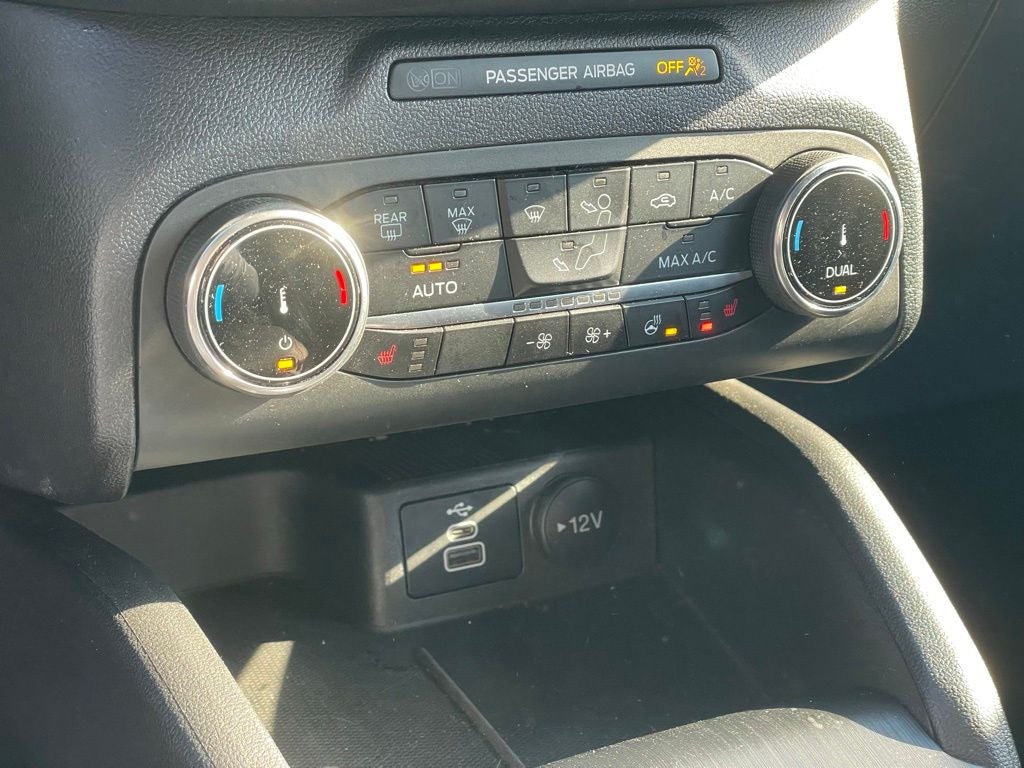 2025 Ford Escape ST-Line Select