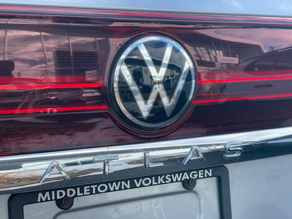 2025 Volkswagen Atlas 2.0T SE w/Technology