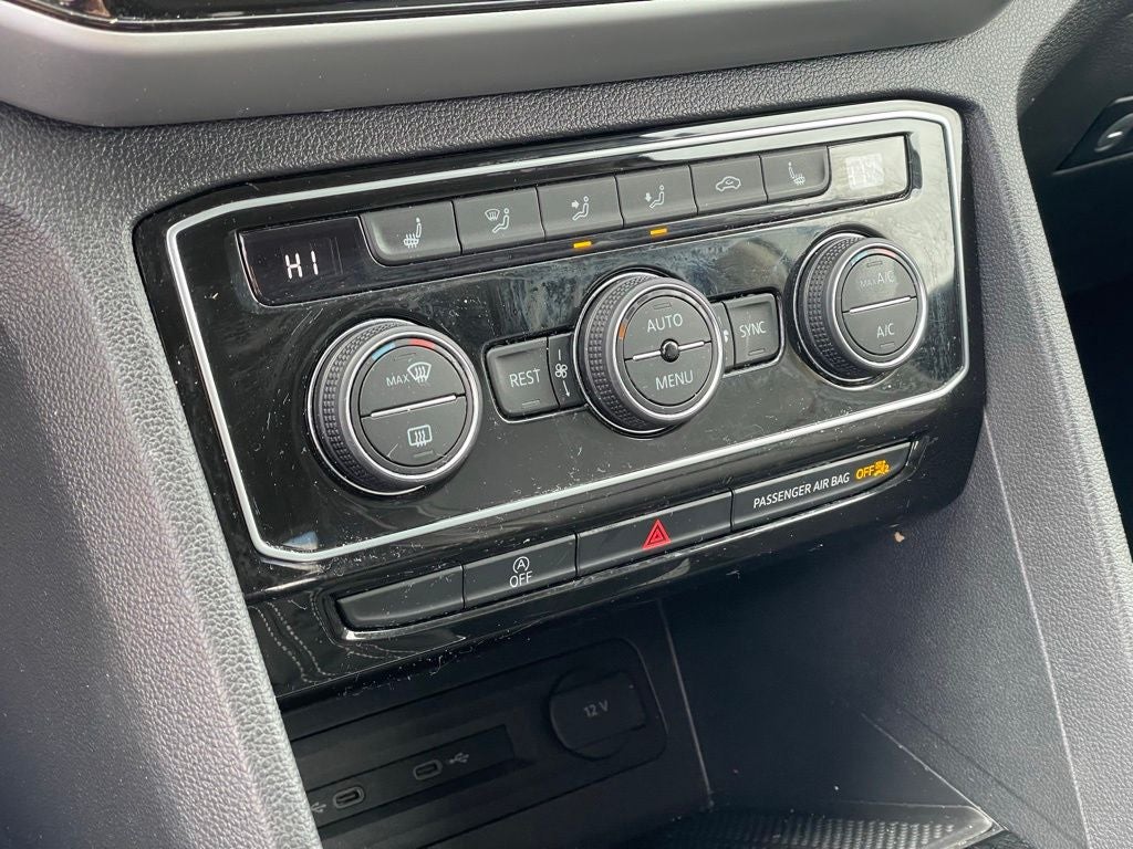 2022 Volkswagen Atlas 3.6L V6 SE w/Technology