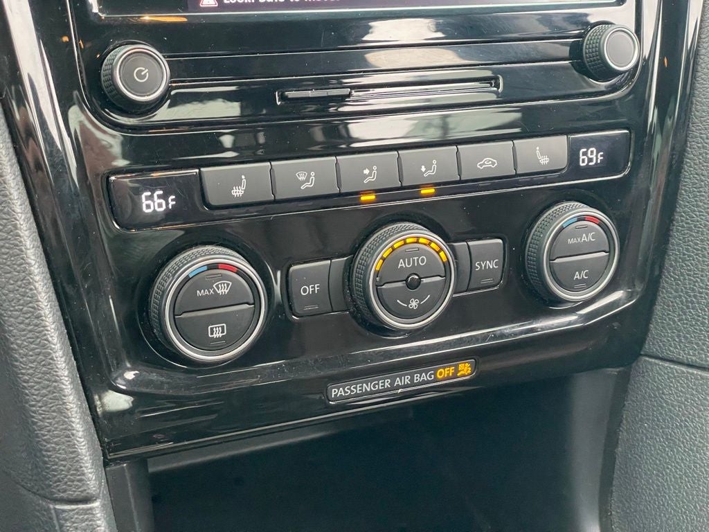 2020 Volkswagen Passat 2.0T SEL