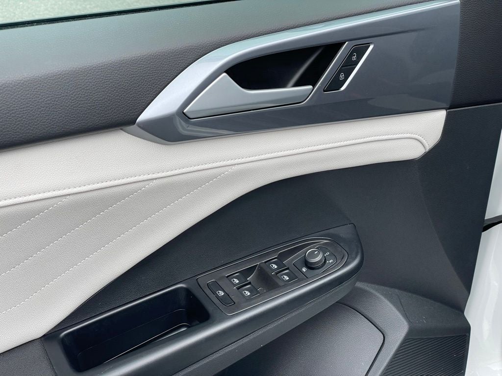 2025 Volkswagen Taos 1.5T SEL