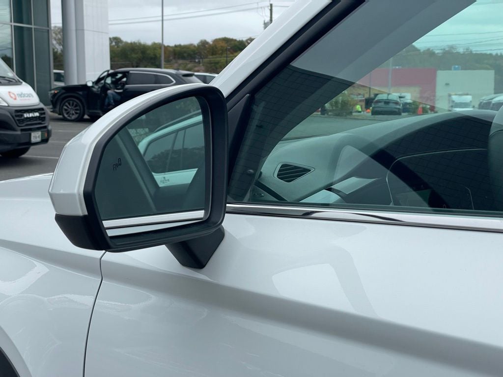 2025 Volkswagen Taos 1.5T SEL