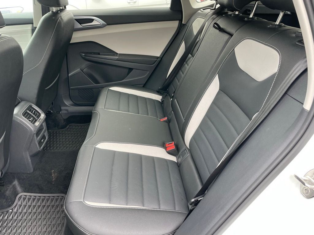 2025 Volkswagen Taos 1.5T SEL