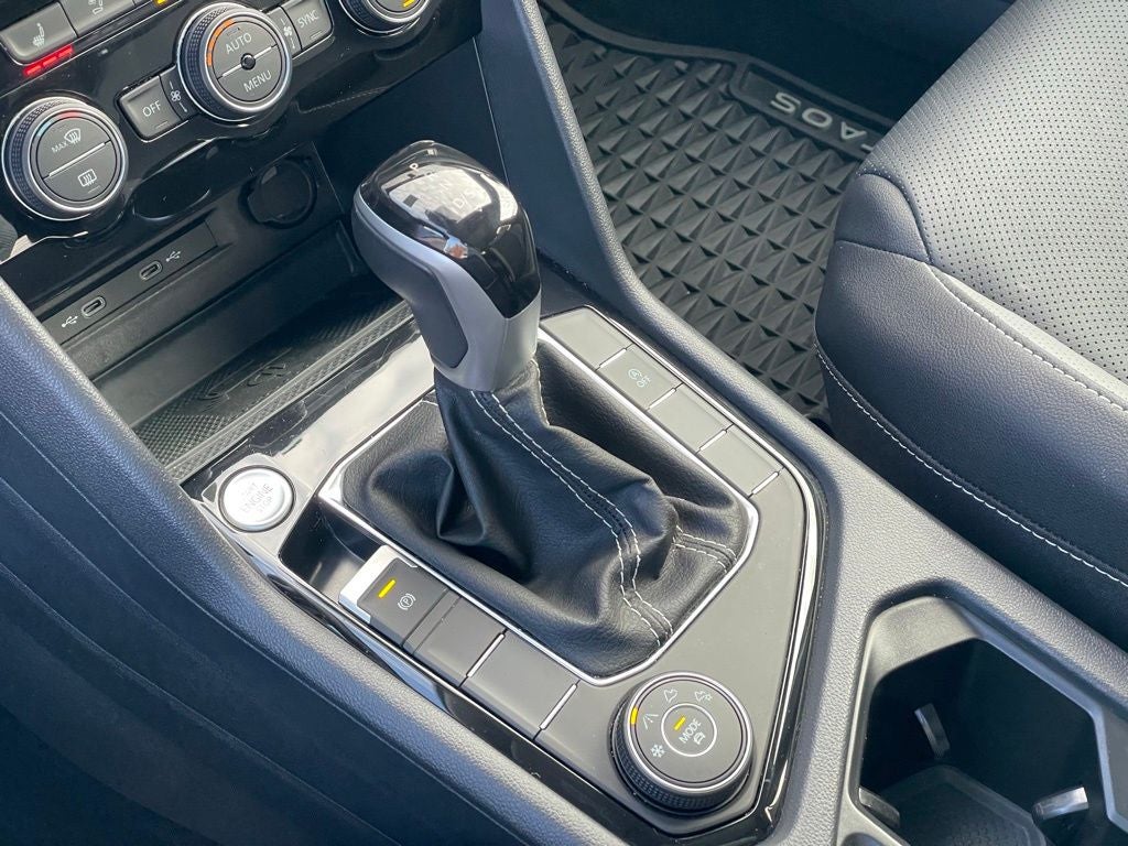 2024 Volkswagen Taos 1.5T SEL