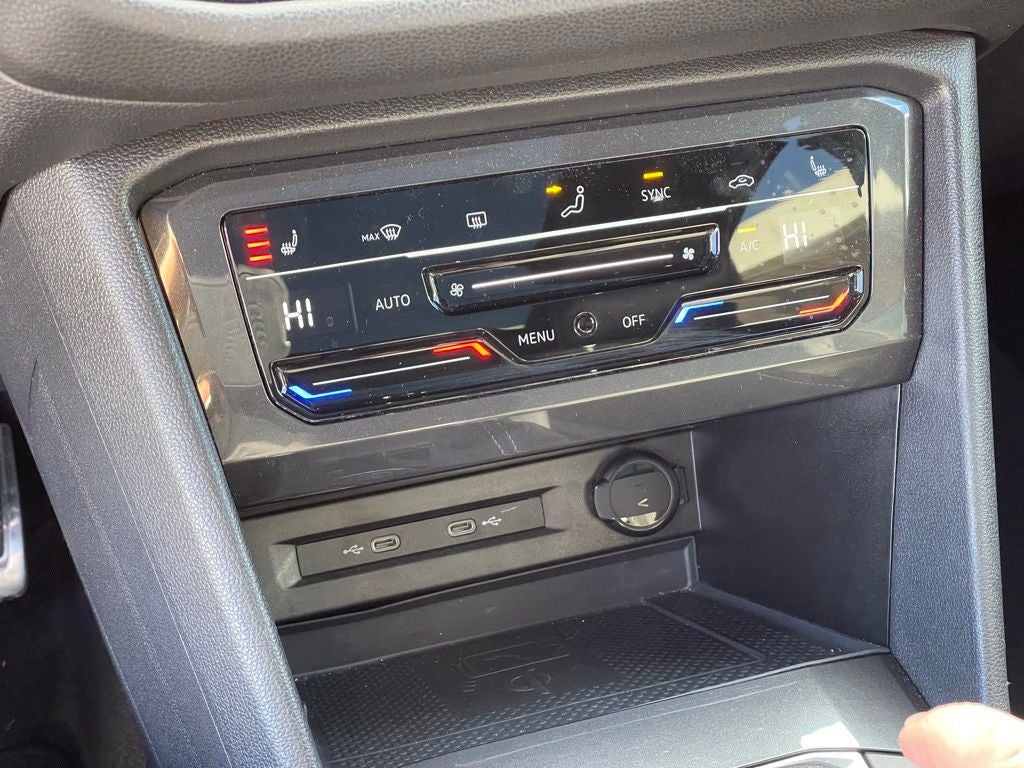 2022 Volkswagen Tiguan 2.0T SE R-Line Black