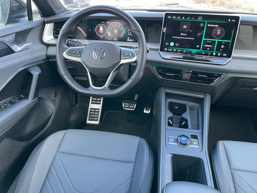 2025 Volkswagen Tiguan 2.0T SE R-Line Black