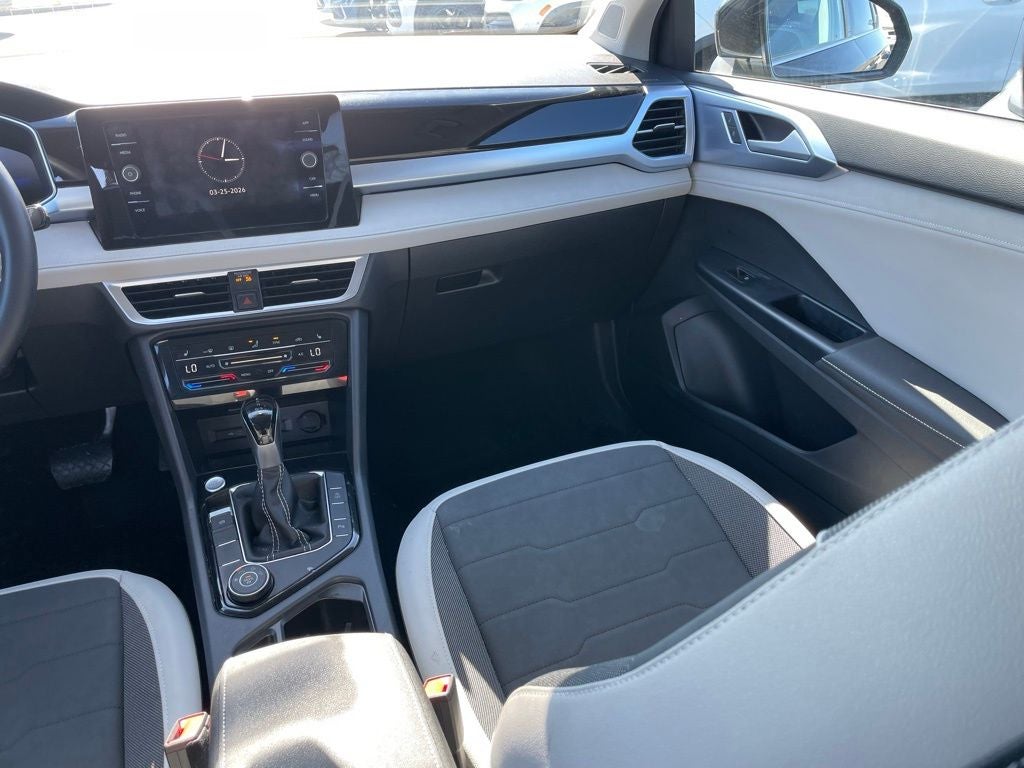 2025 Volkswagen Taos 1.5T SE