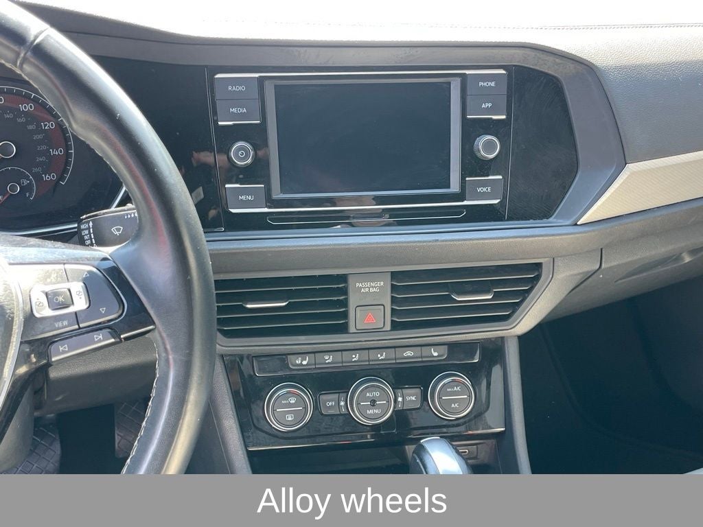 2021 Volkswagen Jetta R-Line