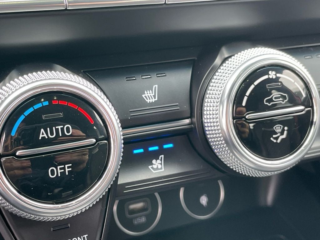 2023 Genesis G70 3.3T