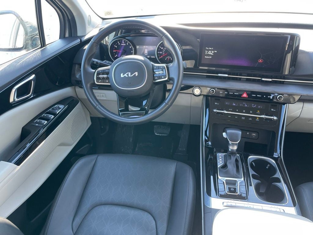 2024 Kia Carnival EX