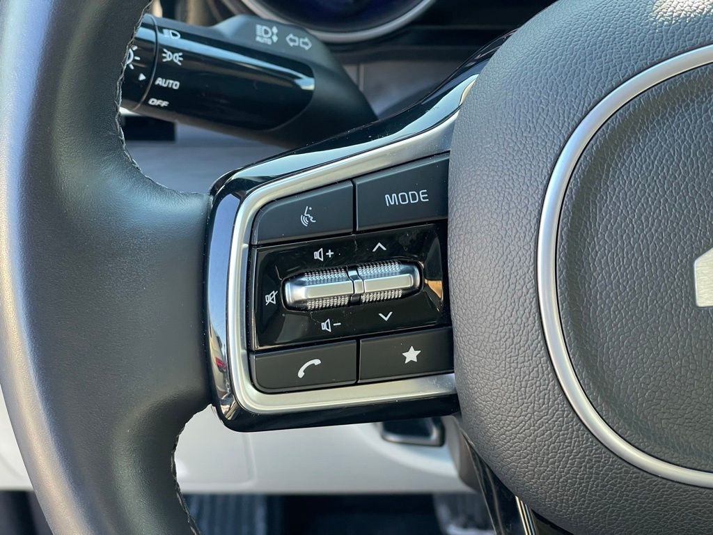 2024 Kia Carnival EX