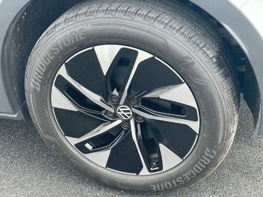 2022 Volkswagen ID.4 Pro