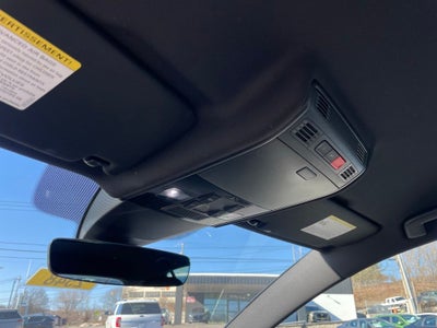 2017 Volkswagen Golf R Base 4Motion