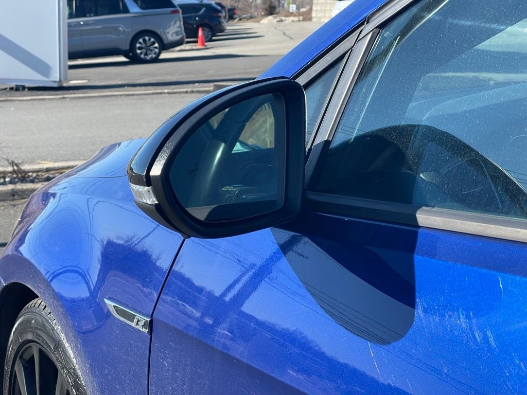 2017 Volkswagen Golf R Base 4Motion