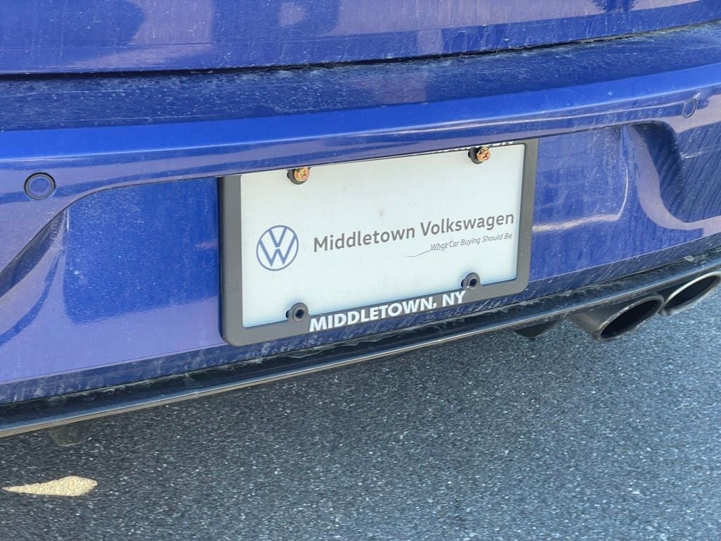 2017 Volkswagen Golf R Base 4Motion