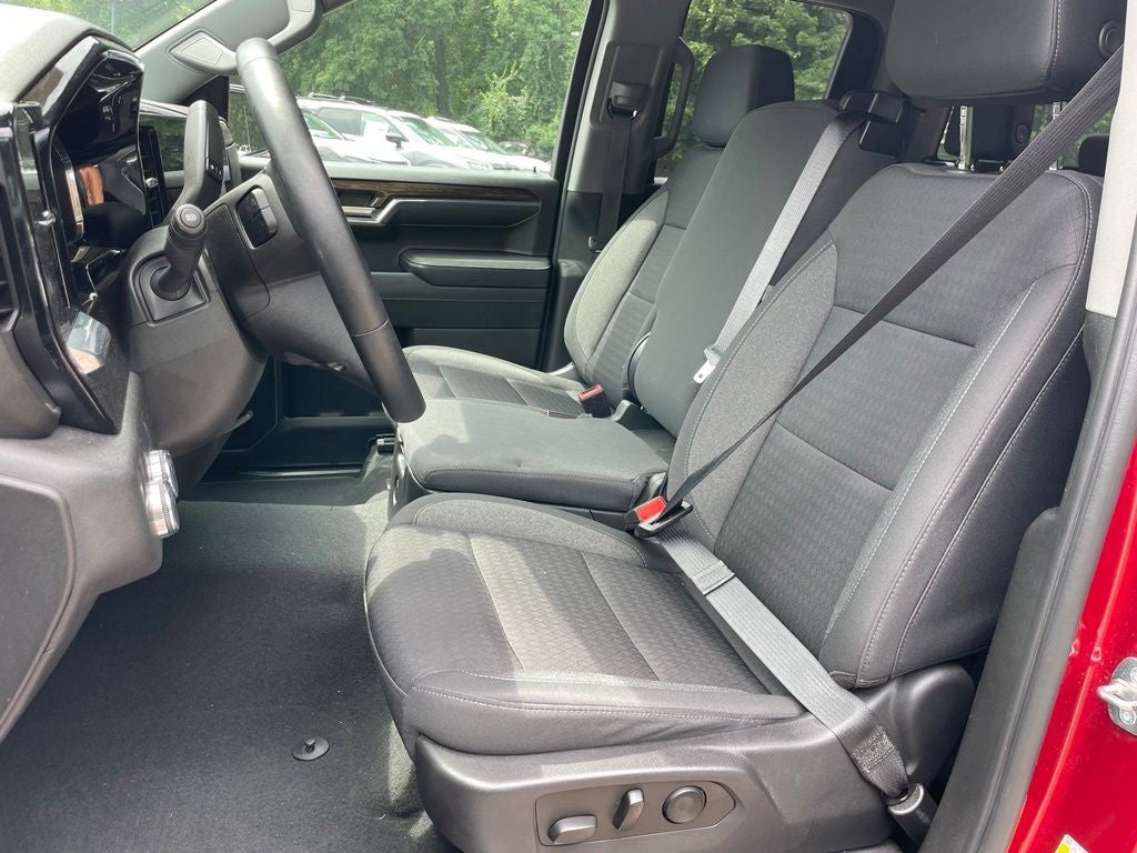 2024 GMC Sierra 1500 SLE