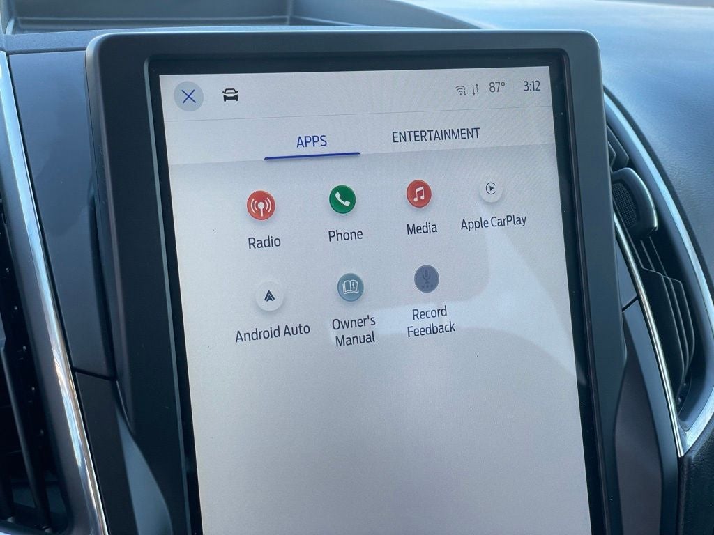 2022 Ford Edge Titanium