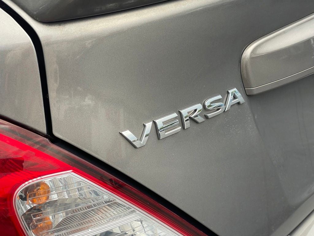 2013 Nissan Versa 1.6 SV