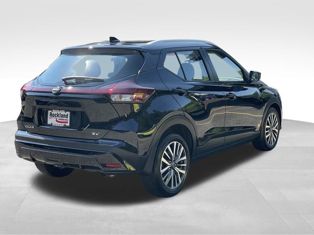 2022 Nissan Kicks SV