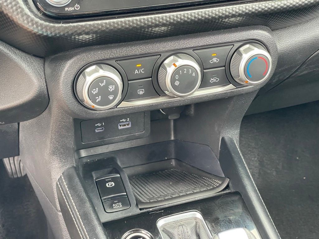 2023 Nissan Kicks SV Two-Tone Paint