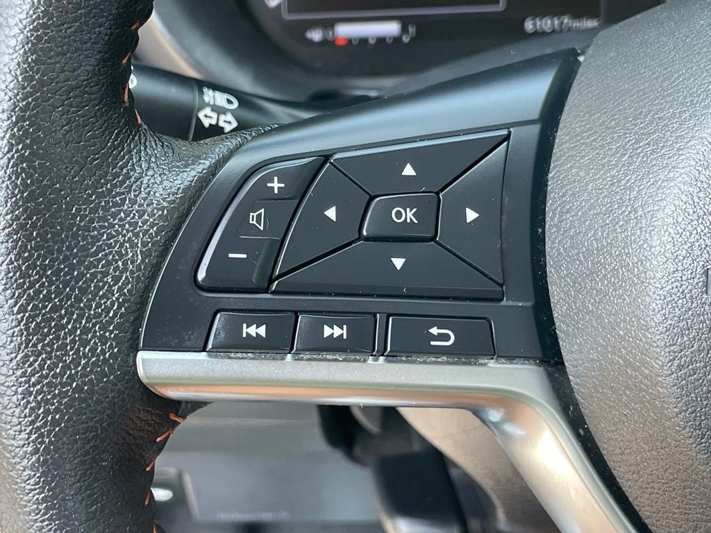 2021 Nissan Kicks SR