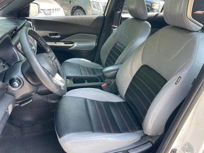 2021 Nissan Kicks SR