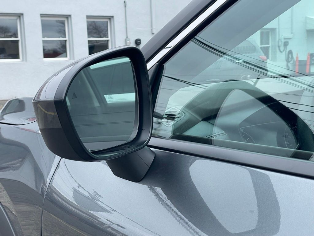 2023 Nissan Rogue SV Cloth Seating