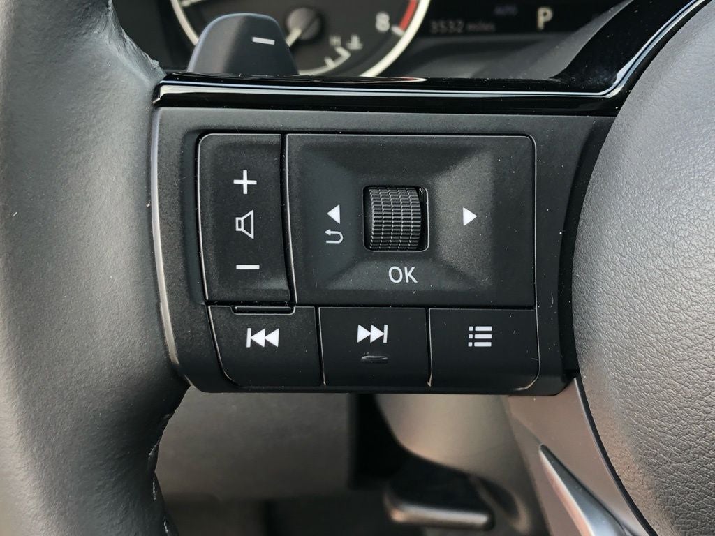 2023 Nissan Rogue SV Prem