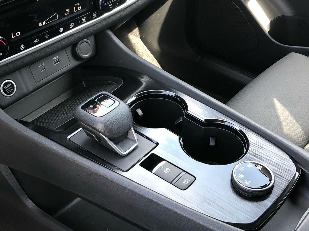 2023 Nissan Rogue SV Prem