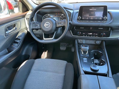2022 Nissan Rogue SV Cloth Seating