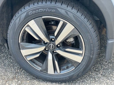 2023 Nissan Rogue SL Premium