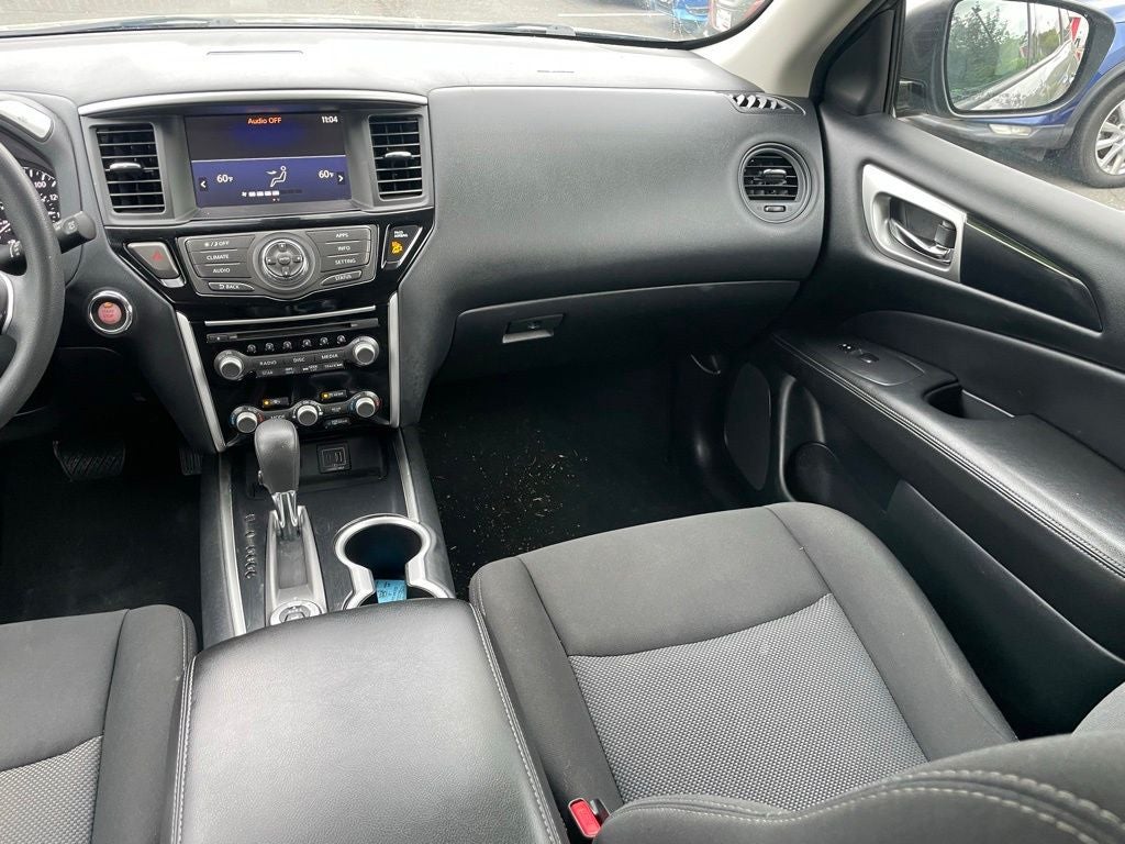 2020 Nissan Pathfinder S