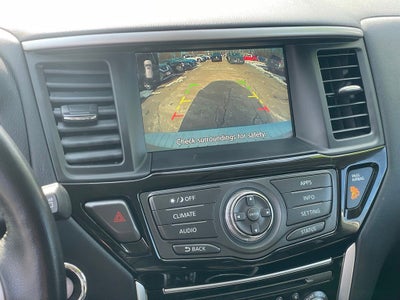 2020 Nissan Pathfinder SV