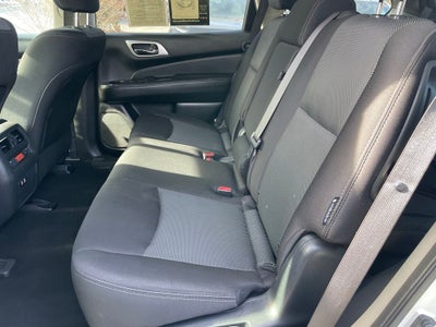 2020 Nissan Pathfinder SV