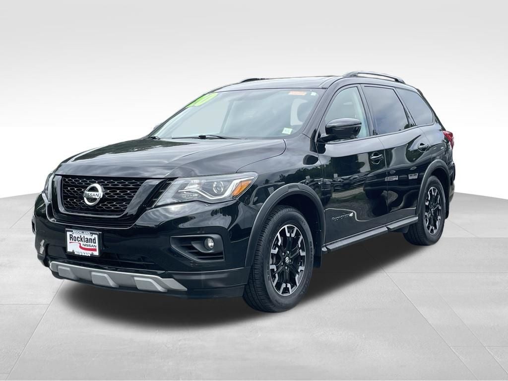 2020 Nissan Pathfinder SL