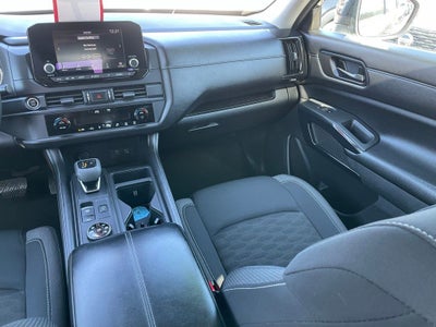 2024 Nissan Pathfinder S