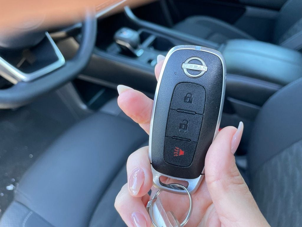 2024 Nissan Pathfinder S