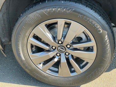 2024 Nissan Pathfinder S