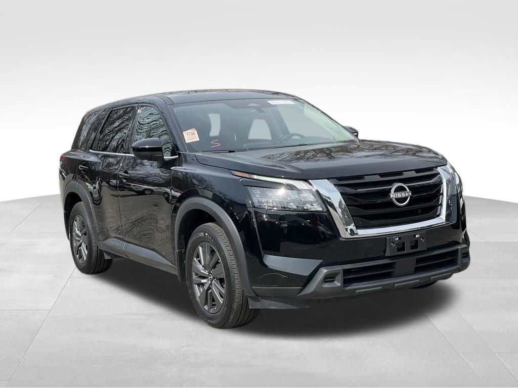 2024 Nissan Pathfinder S