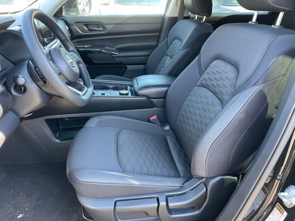 2024 Nissan Pathfinder S