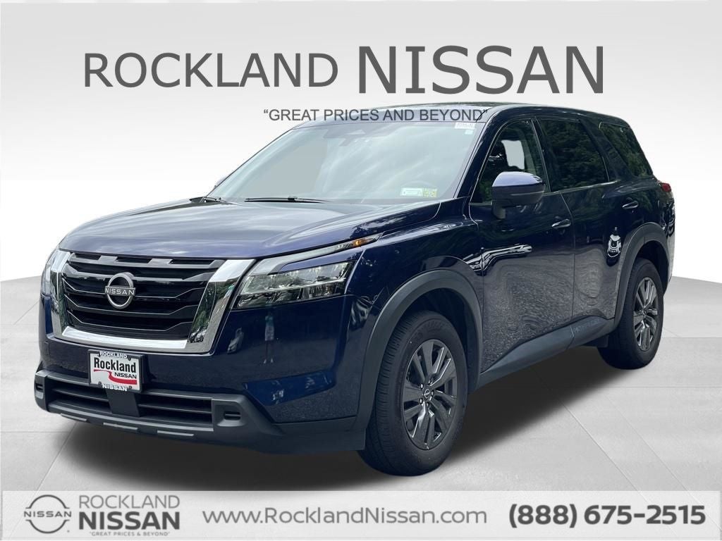 2022 Nissan Pathfinder S