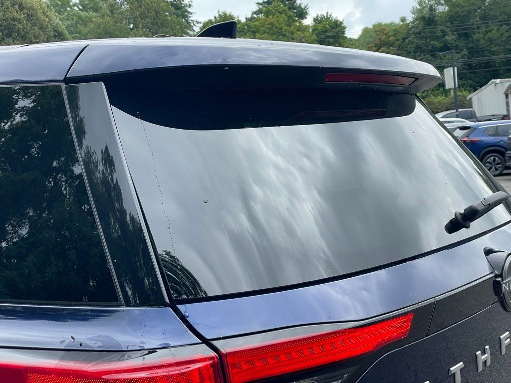 2022 Nissan Pathfinder S