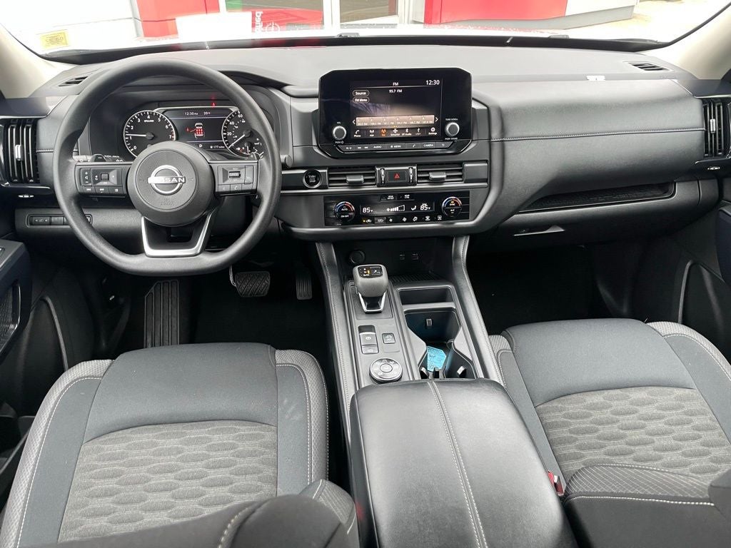 2025 Nissan Pathfinder S