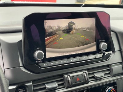 2025 Nissan Pathfinder S