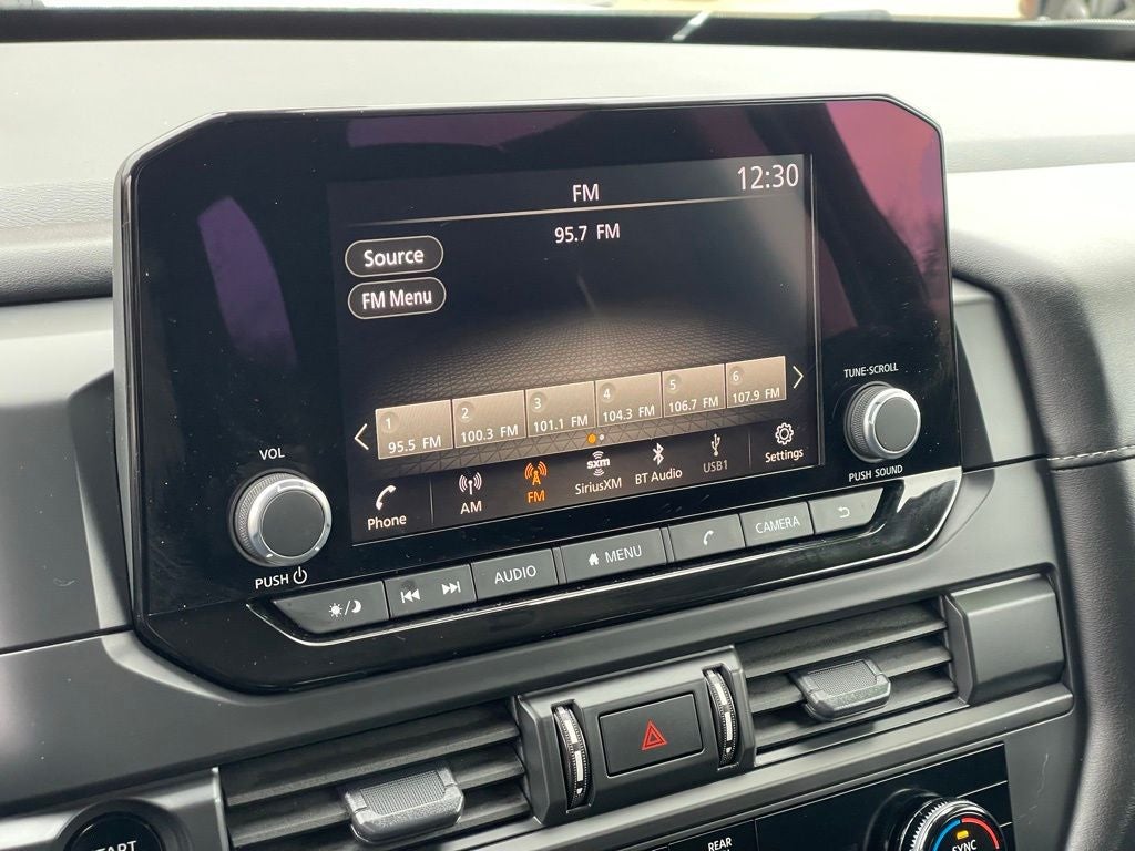 2025 Nissan Pathfinder S