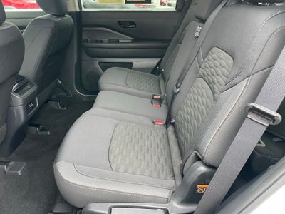 2025 Nissan Pathfinder S