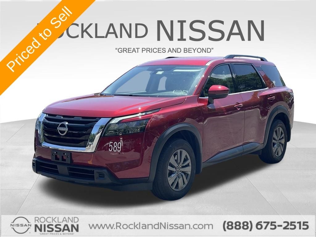 2024 Nissan Pathfinder SV