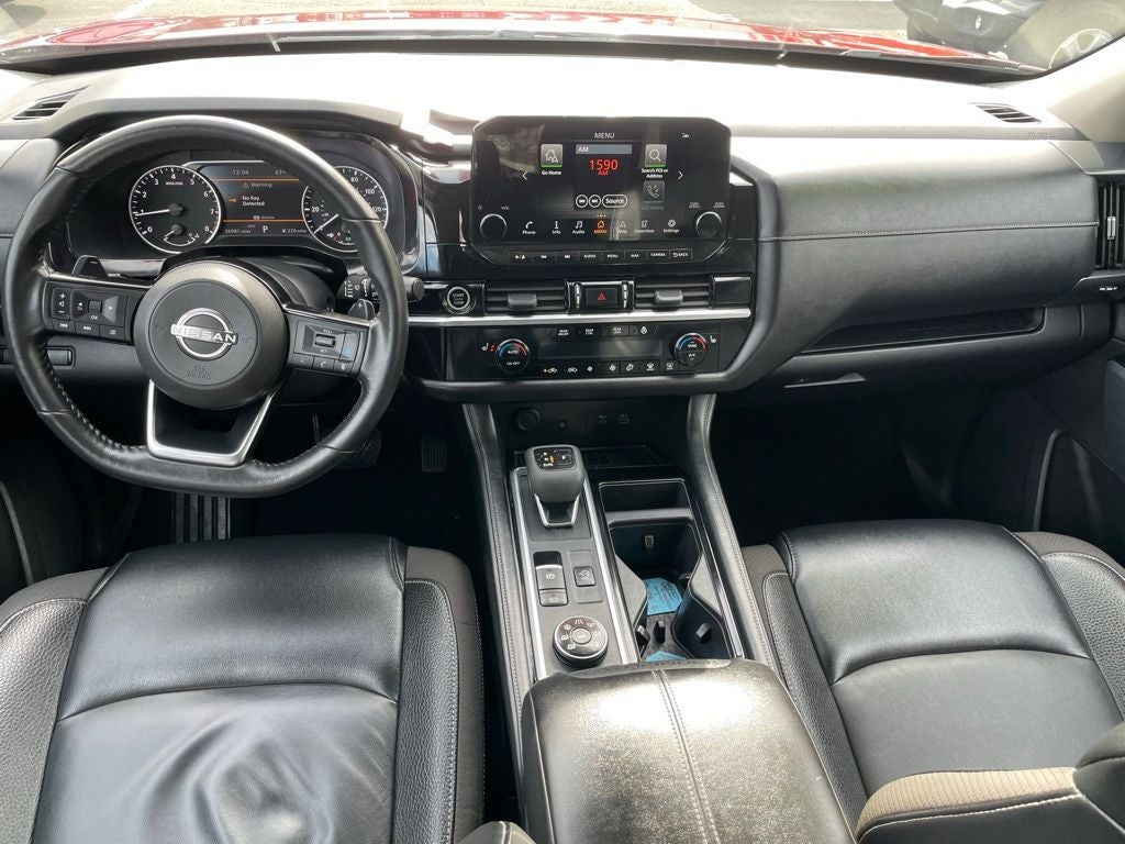 2023 Nissan Pathfinder SL Premium
