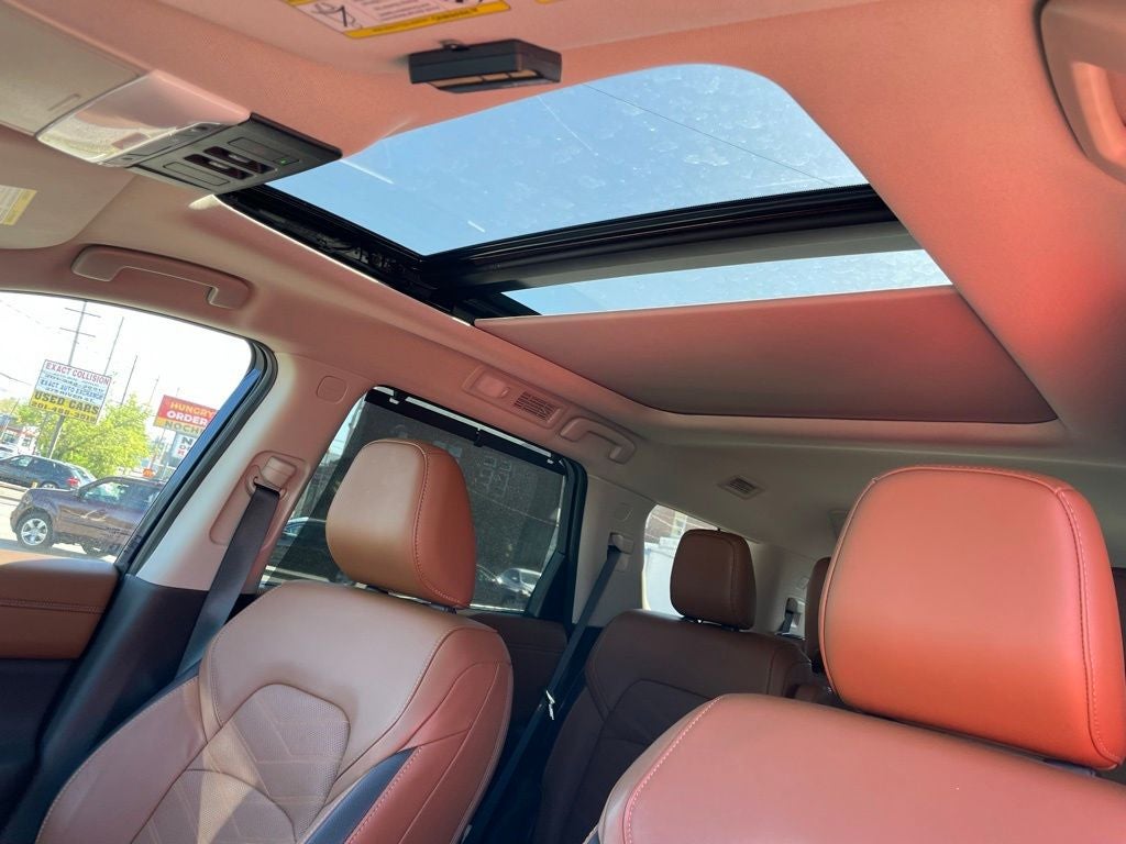 2023 Nissan Pathfinder Platinum