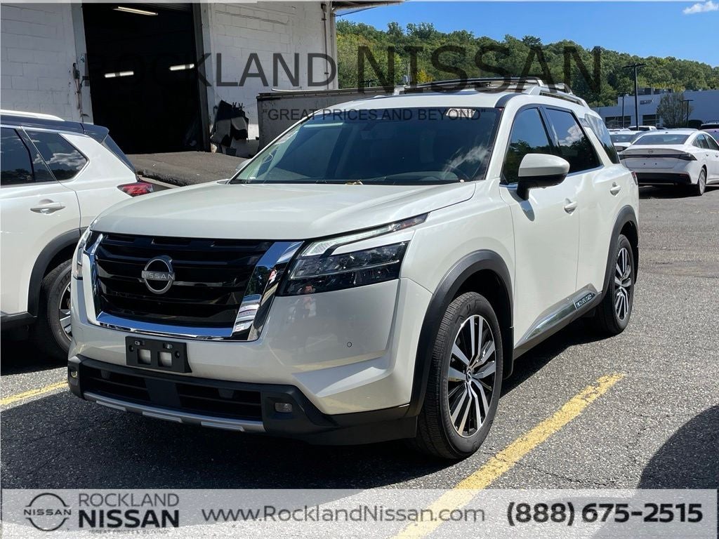 2023 Nissan Pathfinder Platinum